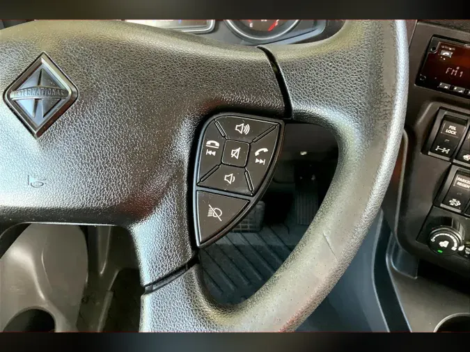 2019 INT LT625 6x4