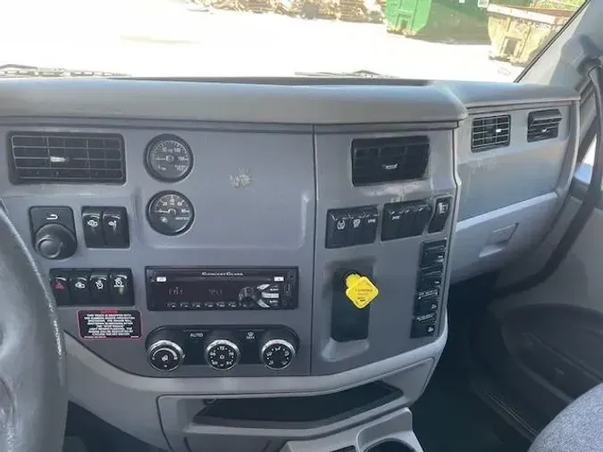 2016 Peterbilt 567