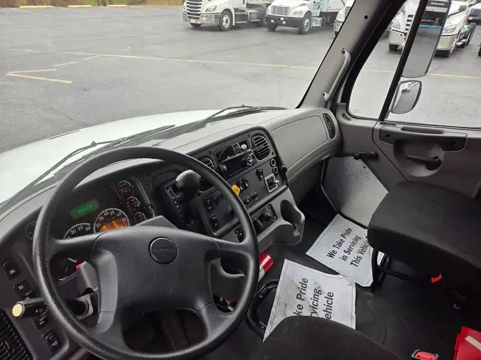 2020 FREIGHTLINER/MERCEDES M2 106e240fc6b58fe89c73825d3241e26ba61