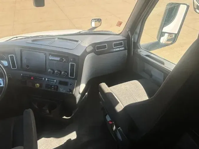 2020 Freightliner New Cascadia 126