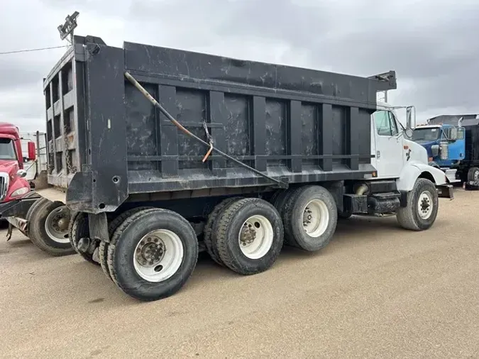 1996 INTERNATIONAL 2674SF