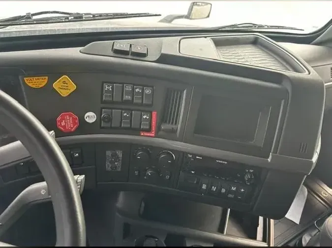 2022 Volvo VNL64T760e24808e4882684014efdb63d68b7cd4e