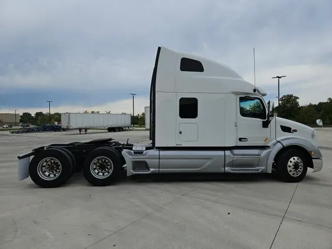 2022 Peterbilt 579