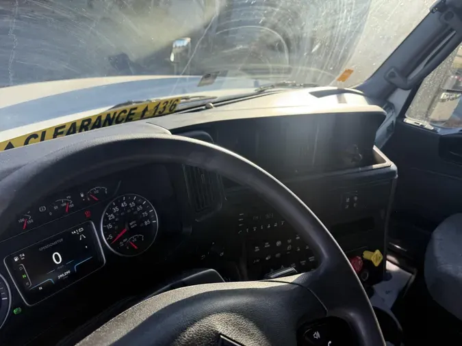 2022 International LT625e24a2aec8dc5778ec6d756817d8cc0ef