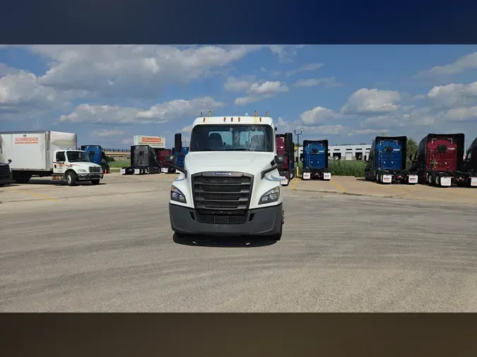 2019 Freightliner Cascadia 126e24b3e591775a2f92b606c9dda1a28b3