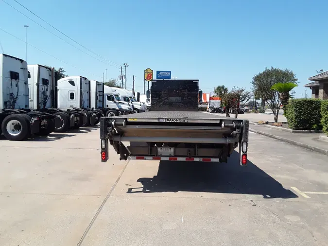 2018 FREIGHTLINER/MERCEDES M2 106