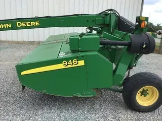 2012 John Deere 946