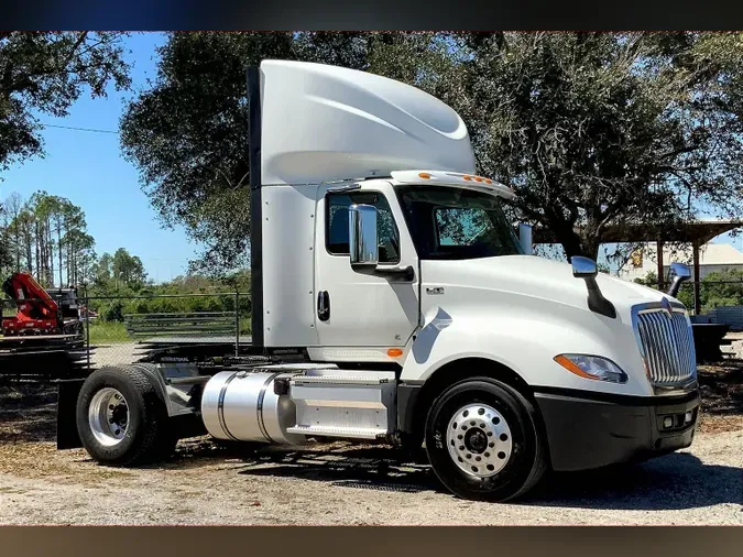 2022 INT LT625 4x2e250f9551b26f8eda86291bd2f3012b9