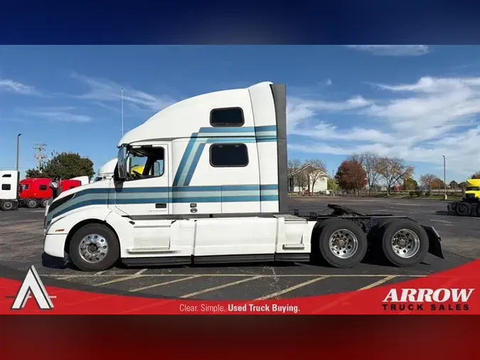 2022 VOLVO VNL64T860