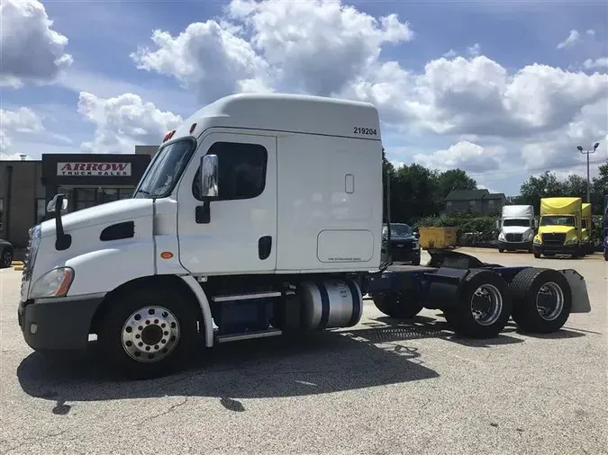 2019 FREIGHTLINER CASCADIA