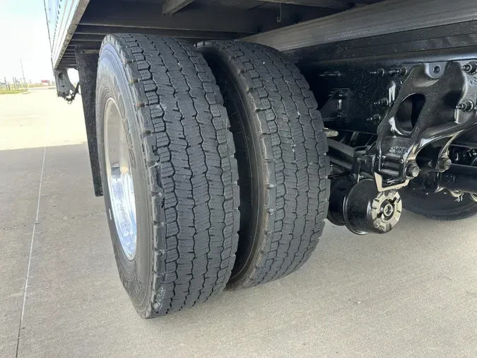 2020 Peterbilt 337e254c391557a1af903cbee638b77f11f