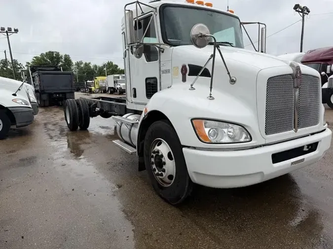 2019 KENWORTH T370