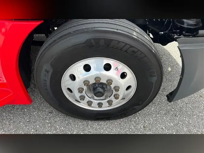 2022 FREIGHTLINER CA126