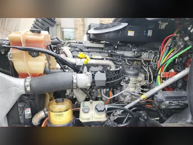 2018 FREIGHTLINER CA12562DC