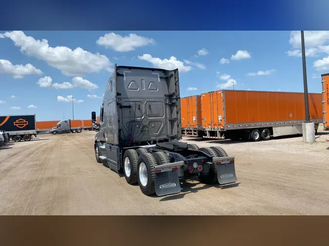 2024 Freightliner Cascadia 126e25cd37588cd5344b0396bf770b169a9