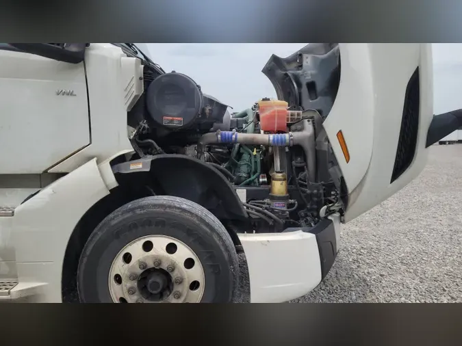 2018 Volvo VNL300