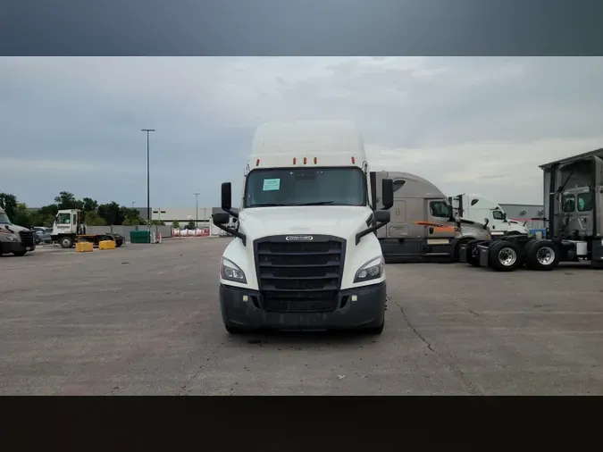 2024 Freightliner Cascadia 126