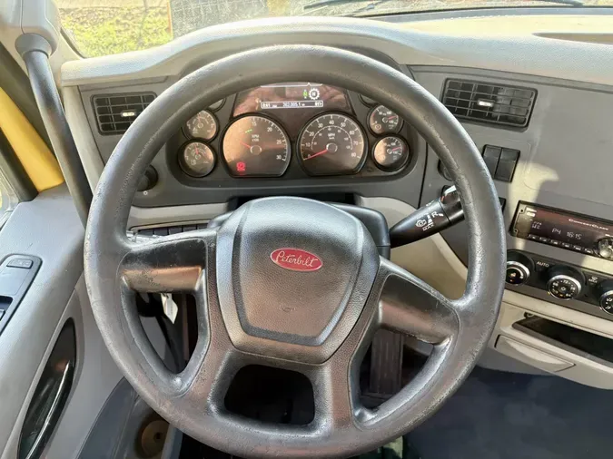 2021 Peterbilt 579