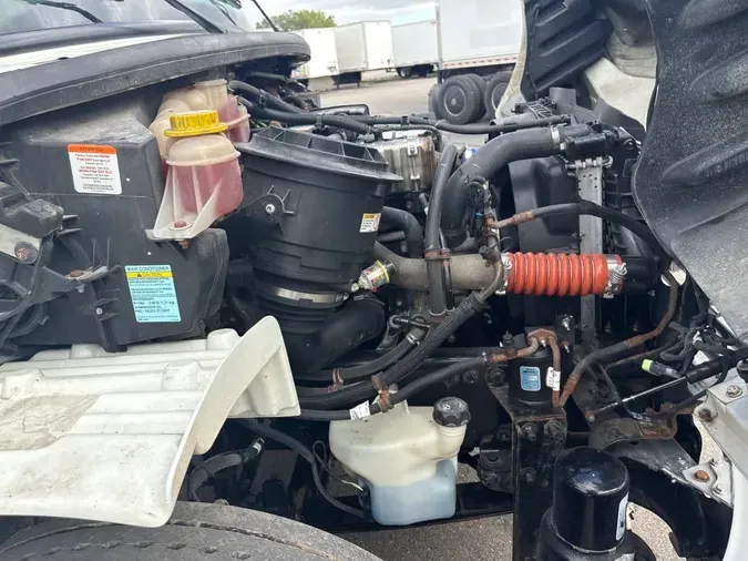 2020 FREIGHTLINER/MERCEDES M2 106e2686d0ad28e991f93d5c3ab7f253fc6