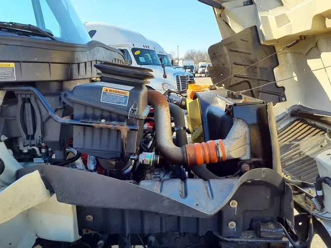 2018 NAVISTAR INTERNATIONAL 4300