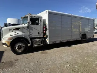 2013 PETERBILT 337