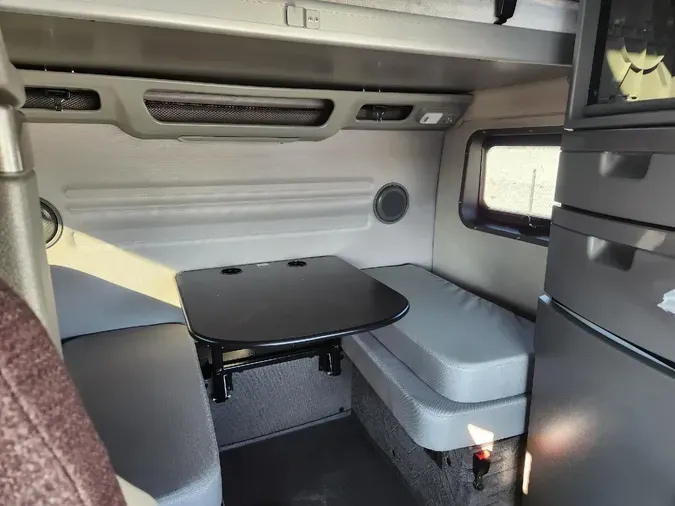 2024 VOLVO VNL64T860e2708eeeddb04450f6686faf1eaf874d