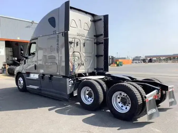 2023 Freightliner Cascadia