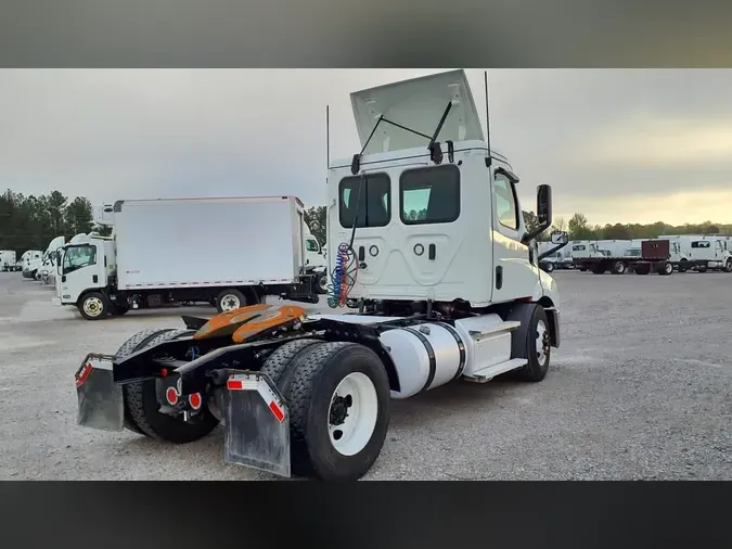 2020 FREIGHTLINER/MERCEDES NEW CASCADIA 116