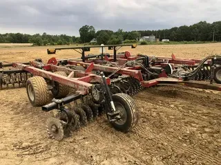 2019 Case IH 335VT