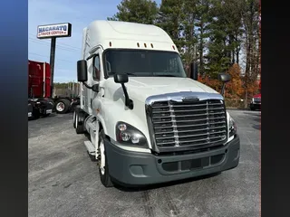 2020 FREIGHTLINER CASCADIA