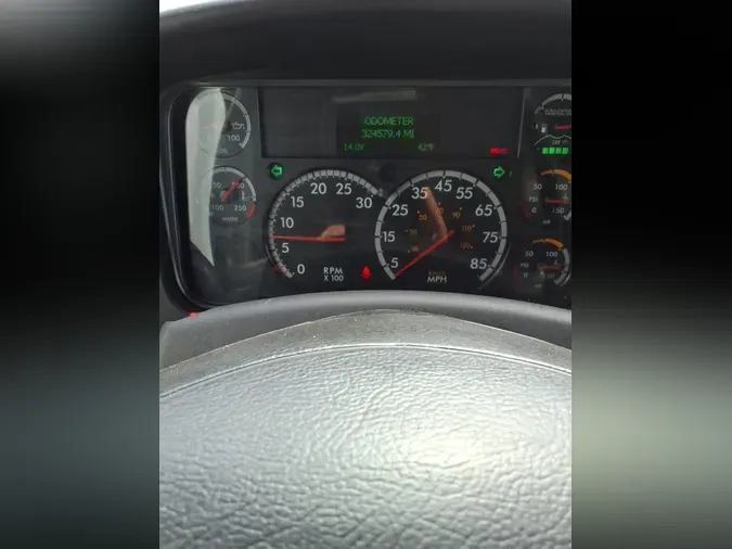 2019 FREIGHTLINER/MERCEDES M2 106