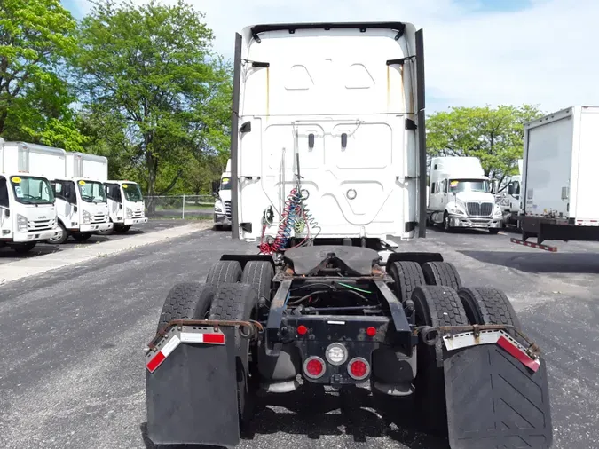 2020 FREIGHTLINER/MERCEDES CASCADIA 125