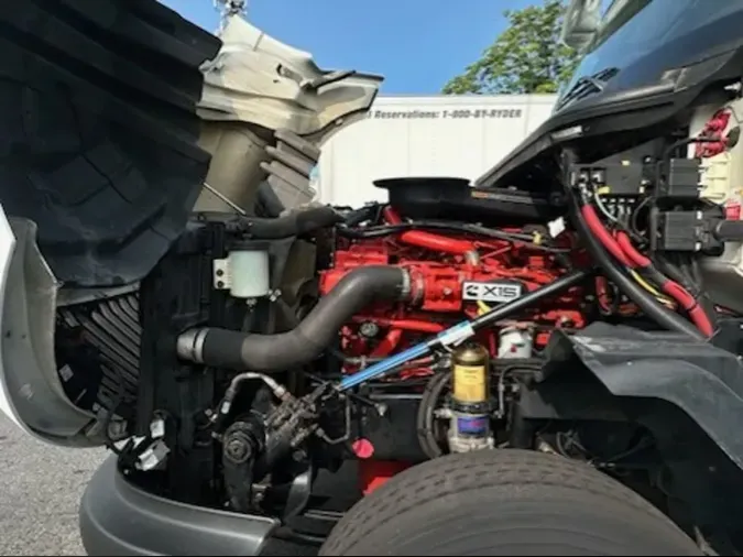 2019 NAVISTAR INTERNATIONAL LT625 DAYCAB T/A