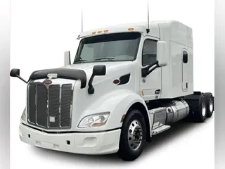 2022 Peterbilt 579