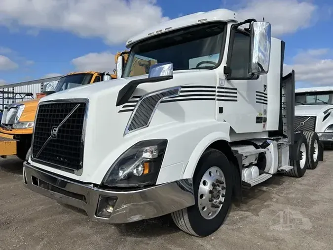 2016 VOLVO VNL64T300e27fa009bf6e54e78febab6a80bd2e0d