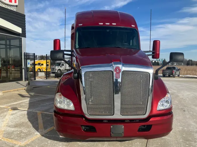 2020 Kenworth T680