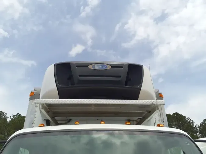 2018 FREIGHTLINER M2 106
