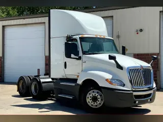 2021 INT LT625 6x4