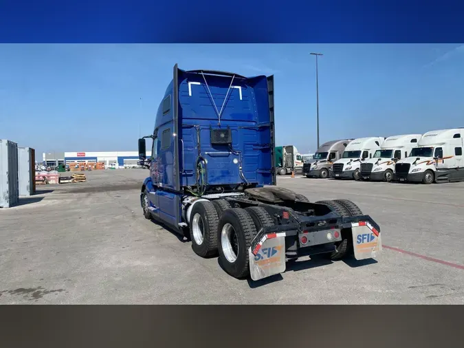 2023 Volvo VNL860e284509e68d4c4f3ea0870c887fda03b