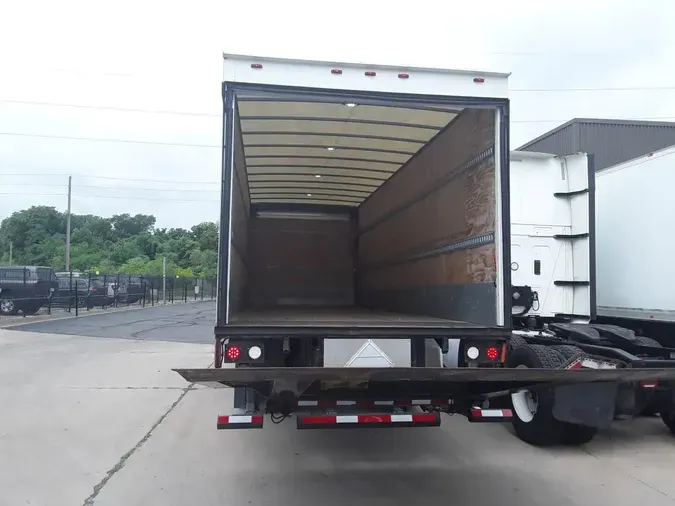 2019 FREIGHTLINER M2 106