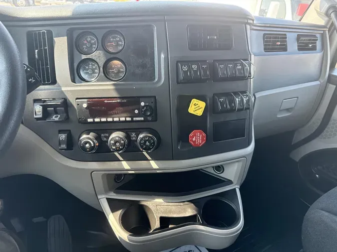 2023 Peterbilt 579