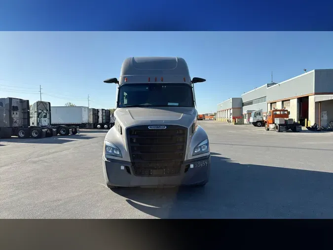 2025 Freightliner Cascadia 126e28ddd223b932a45614a5e51a9487409