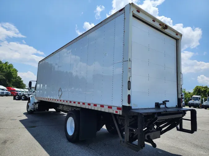 2016 FREIGHTLINER/MERCEDES M2 106