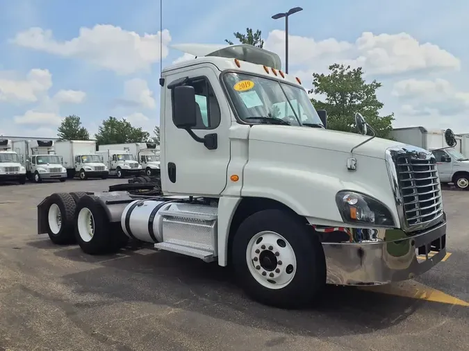 2019 FREIGHTLINER CASCADIA 125