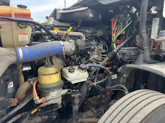 2019 FREIGHTLINER CASCADIA 125