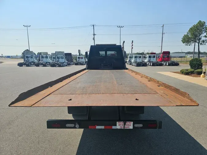 2020 FREIGHTLINER M2 106