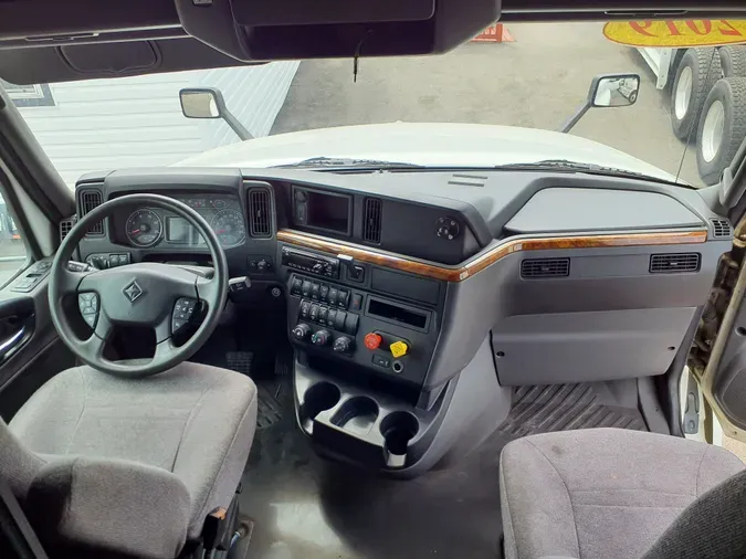 2019 NAVISTAR INTERNATIONAL LT625 SLPR CAB