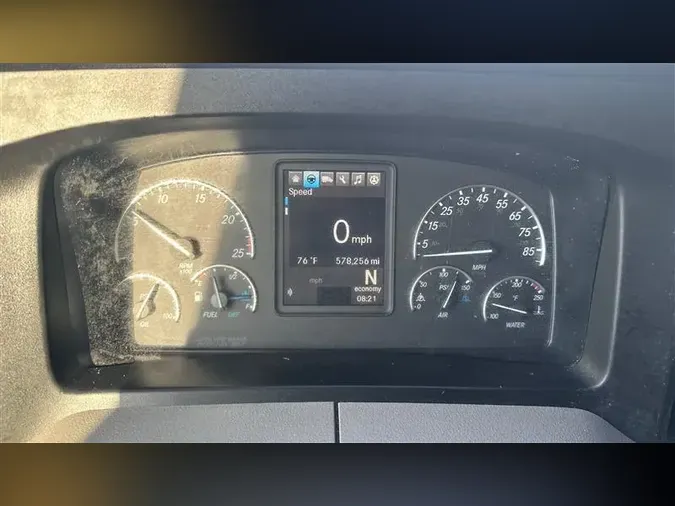 2021 FREIGHTLINER CA126