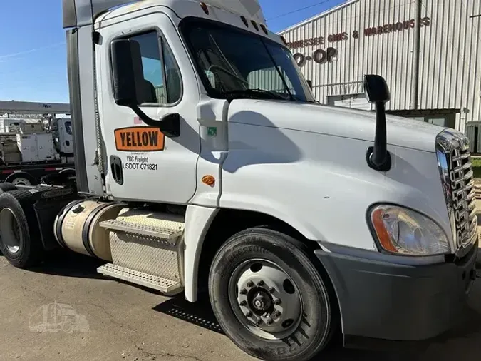 2016 FREIGHTLINER CASCADIA 125e29da8930f0d3e79de1fed3c5f09eb23