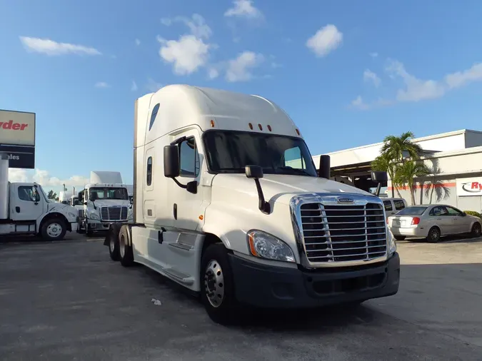 2020 FREIGHTLINER/MERCEDES CASCADIA 125